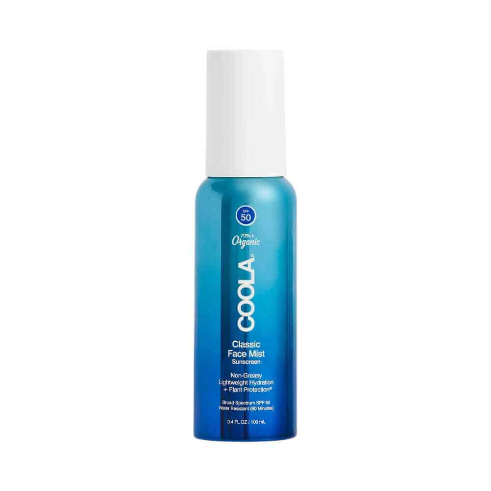 Den mest lette solbeskyttende spray med SPF 50, der fungerer perfekt til en opfriskning i løbet af dage eller over in make-up. Dermatologisk testet.