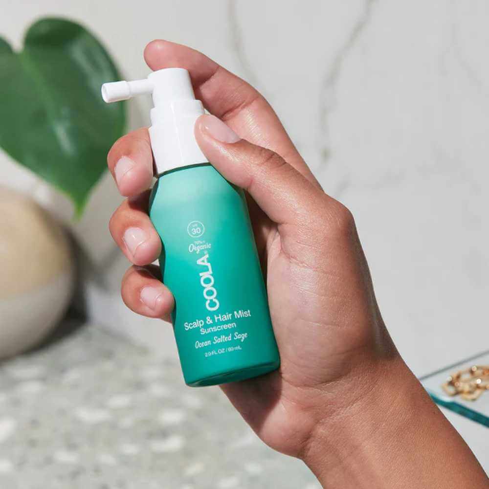 COOLA Scalp & Hair Mist Sunscreen  Spray til hår og hovedbund med SPF30