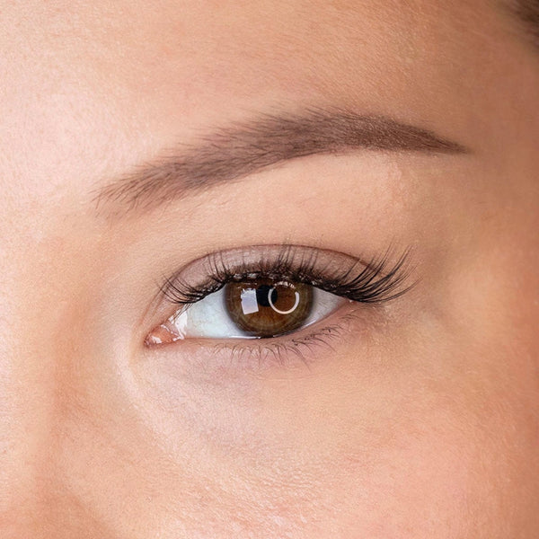 Press & Go Underlashes | Everyday - Vist på model.