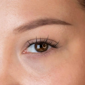 Modelbillede af G Beauty Lashes - Press & Go Underlashes | Afterwork