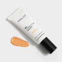 INGLOT HD Corrective Primer i Farven "Peach" - Dækker blå og lilla misfarvninger.