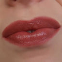 Sandstone Intense Care Lipstick i farven Hazel.